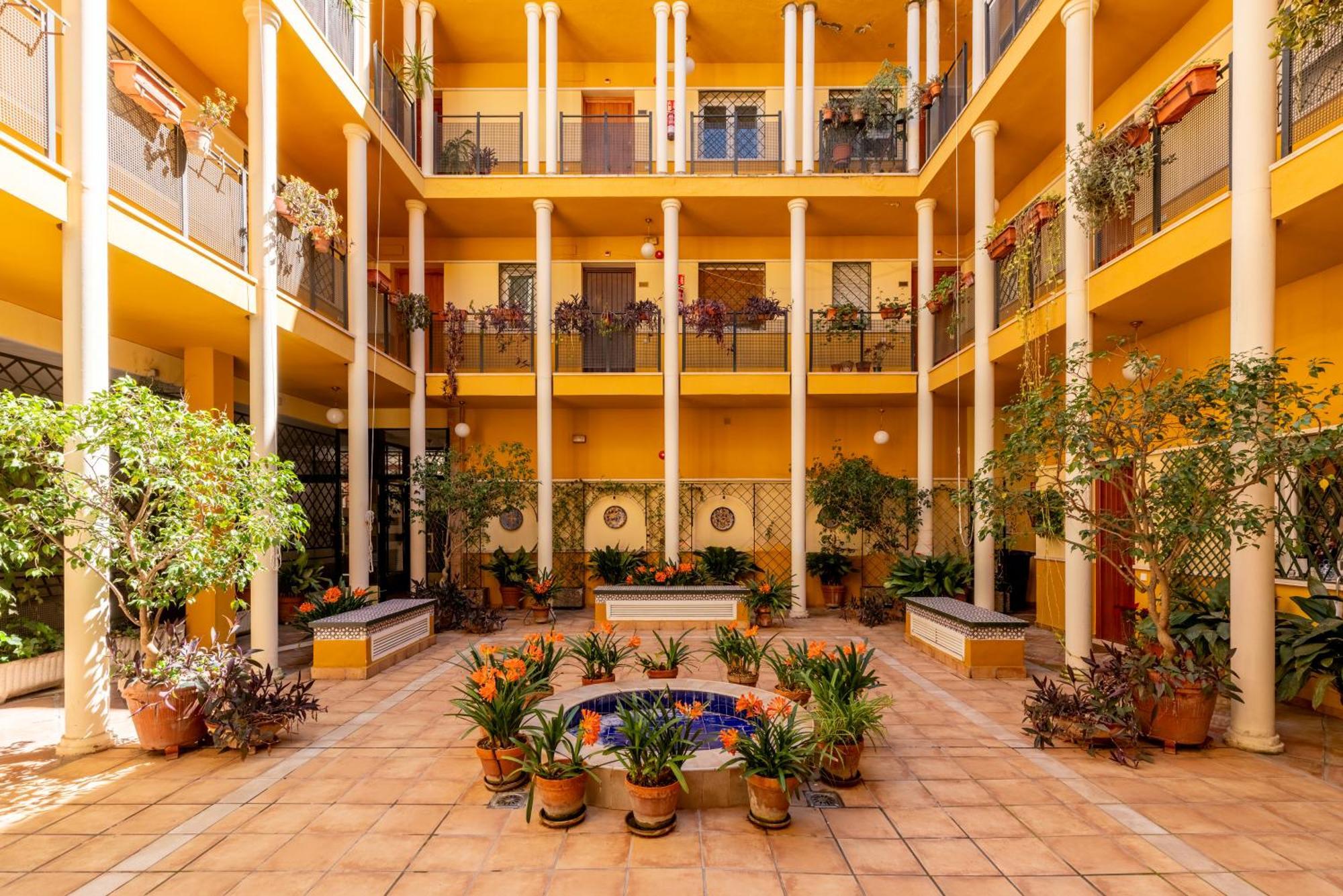 San Vicente-Museo Apartamento Seville Ngoại thất bức ảnh