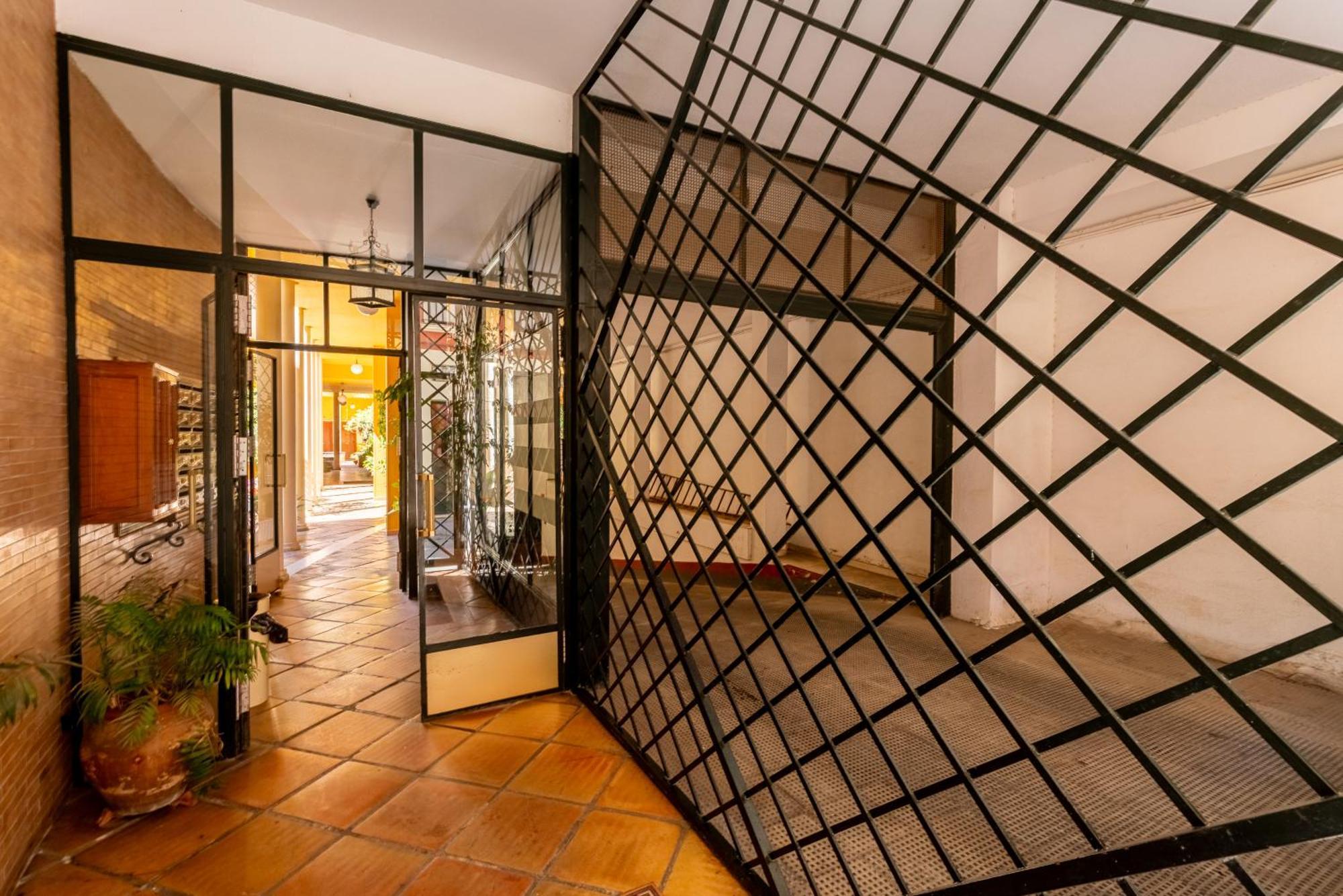 San Vicente-Museo Apartamento Seville Ngoại thất bức ảnh