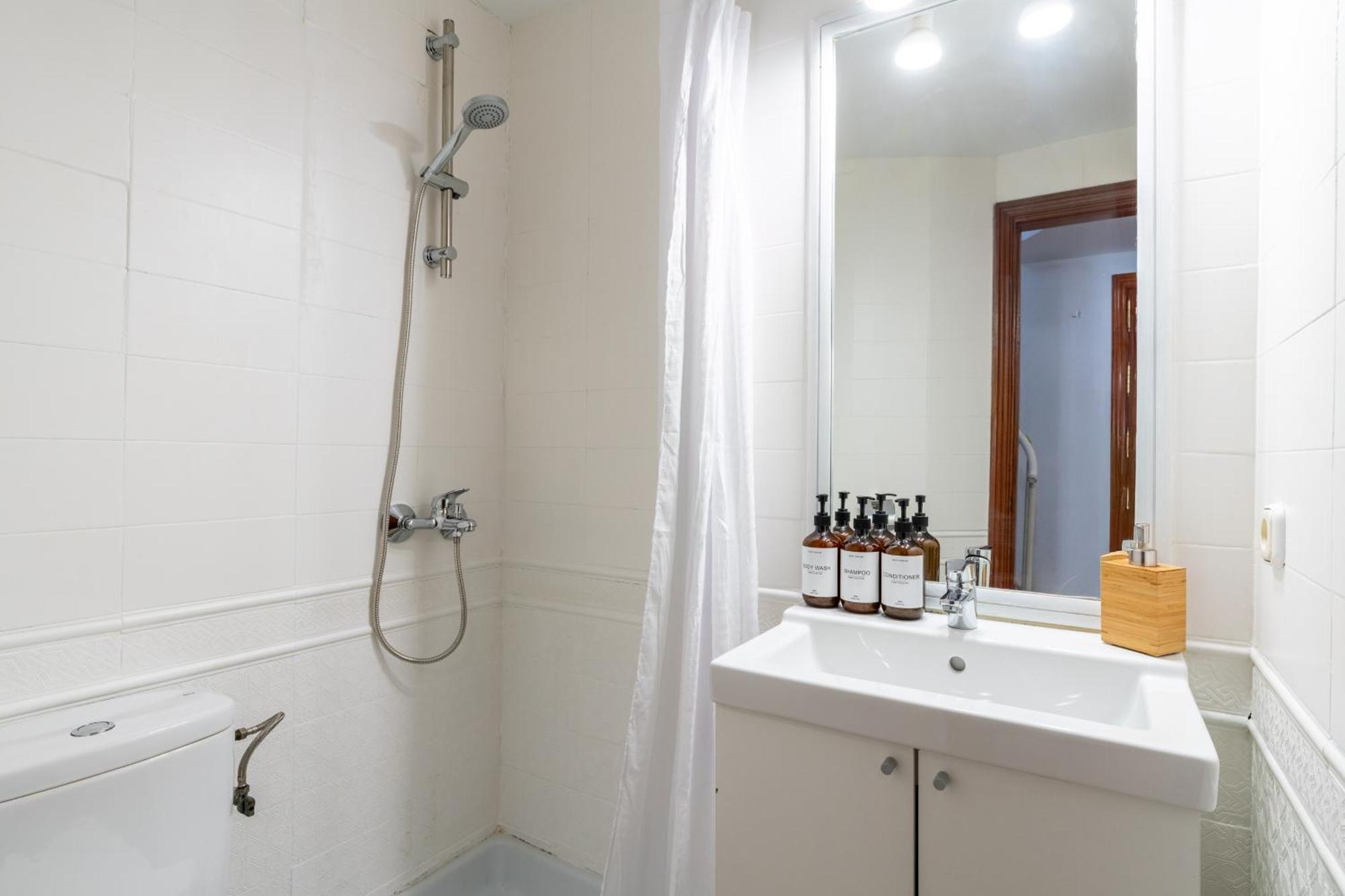 San Vicente-Museo Apartamento Seville Ngoại thất bức ảnh